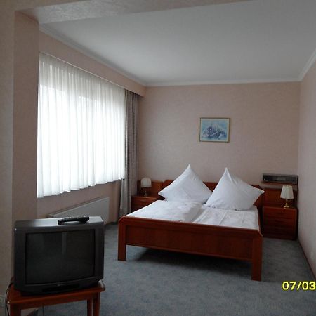 Wiking Hotel Henstedt Ulzburg Bagian luar foto
