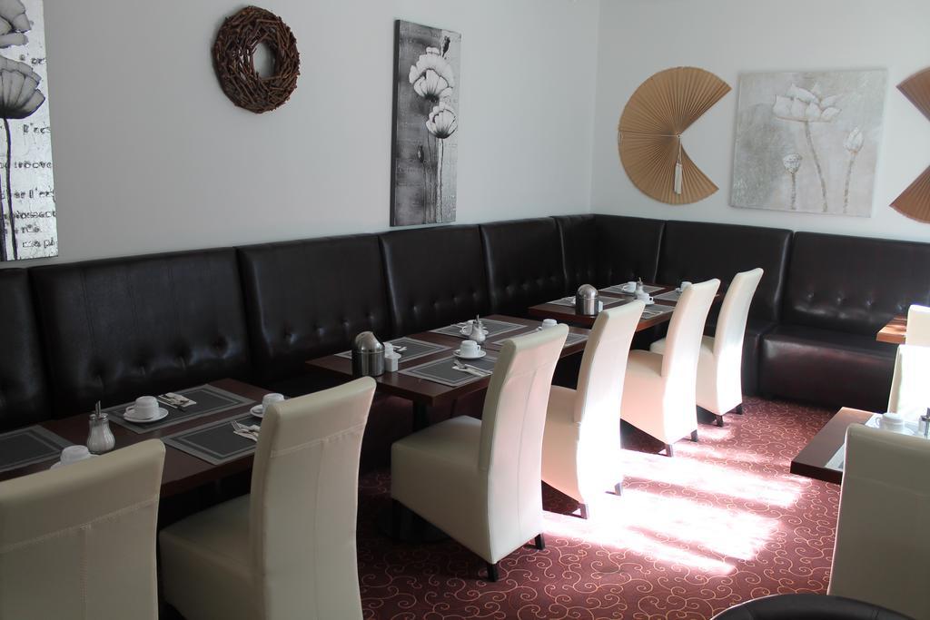Wiking Hotel Henstedt Ulzburg Bagian luar foto