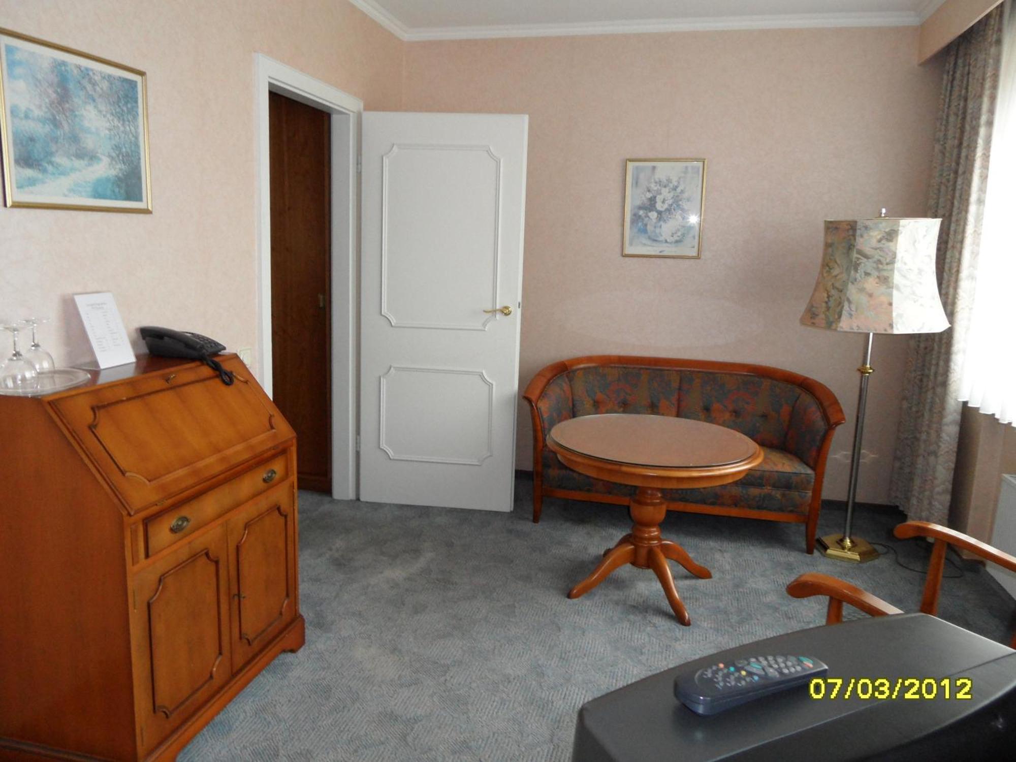 Wiking Hotel Henstedt Ulzburg Bagian luar foto