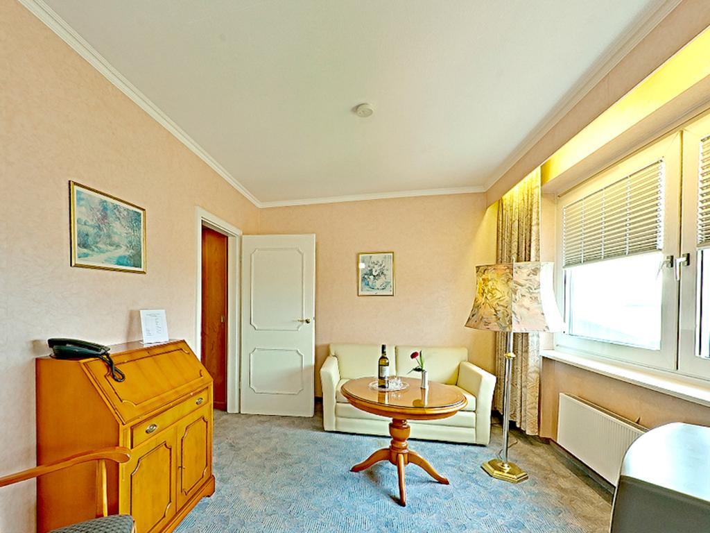 Wiking Hotel Henstedt Ulzburg Bagian luar foto