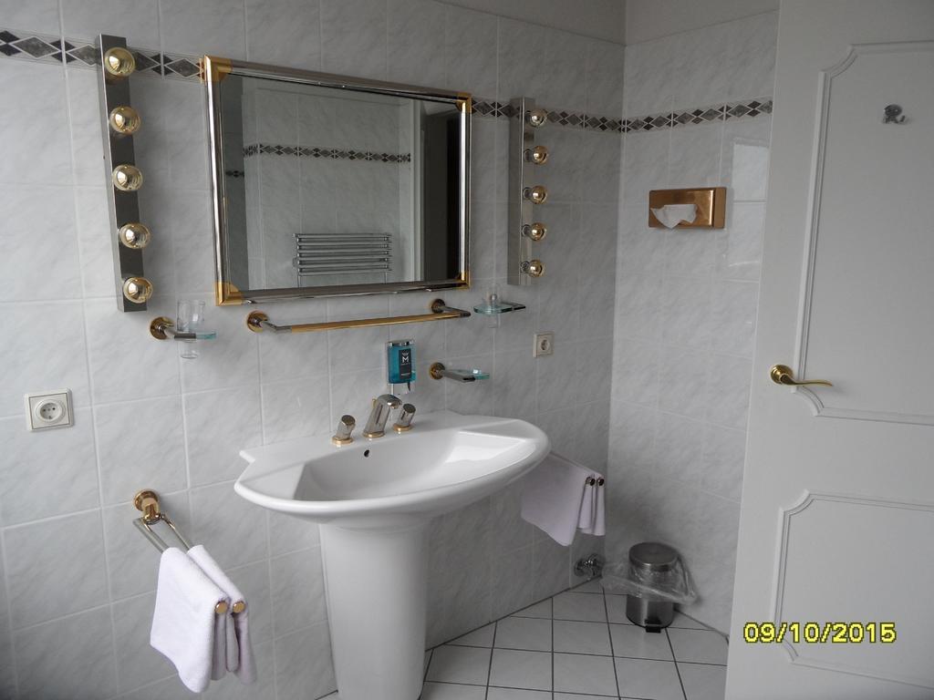Wiking Hotel Henstedt Ulzburg Bagian luar foto
