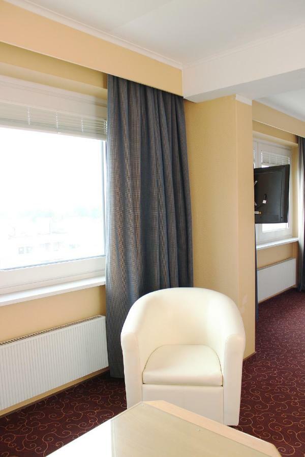 Wiking Hotel Henstedt Ulzburg Bagian luar foto